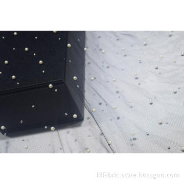 Nylongewebe mit Lulu und Diamant